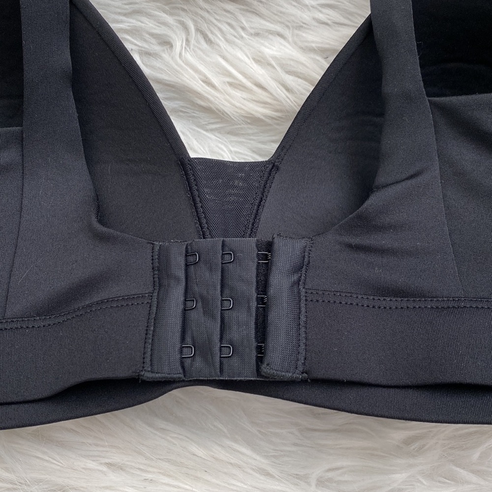 Auden | 36DD Black Lightly Lined Wirefree Bra - Picture 8 of 9